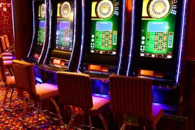 Live Capsa Susun dealer table on gelar toto mobile app streaming HD video